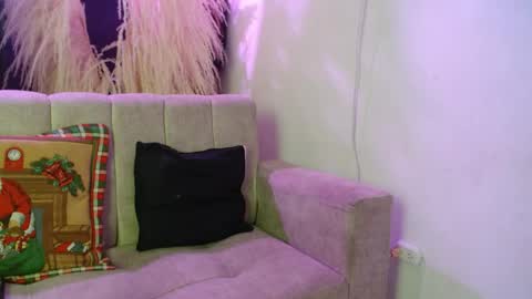emily175445 online show from 04.29.26