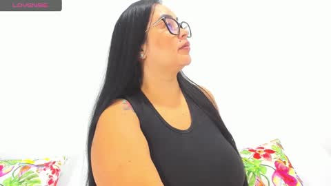 Emily  online show from 01.04.25