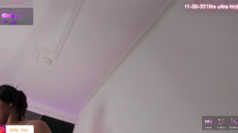 Snapshot of emily___fox chatting on 01.07.25 Emily online show from 01.07.25