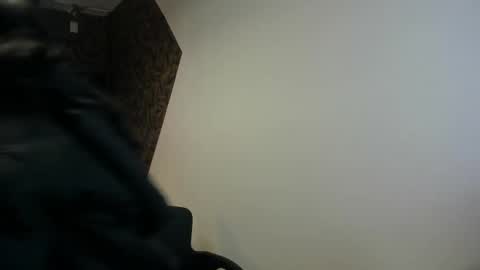 Snapshot of emily__cute__ chatting on 02.25.26 EMILY CUTE online show from 02.25.26