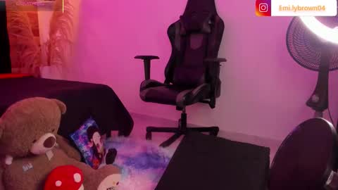 Snapshot of emily_brown04 chatting on 02.10.26 emily_brown04 online show from 02.10.26