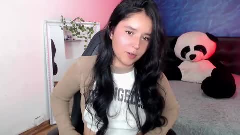 Snapshot of emily_carter19 chatting on 01.15.25 Emily Carter online show from 01.15.25