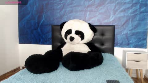 Snapshot of emily_carter19 chatting on 02.28.25 Emily Carter online show from 02.28.25