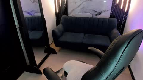 Snapshot of emily_carter19 chatting on 09.29.25 Emily Carter online show from 09.29.25