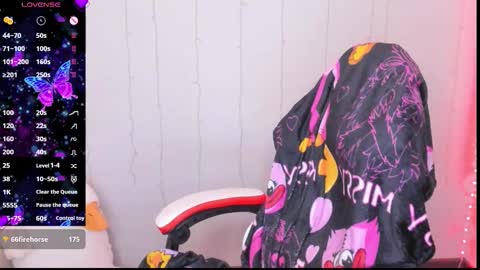 Snapshot of emily_cline chatting on 10.31.25 emily_cline online show from 10.31.25