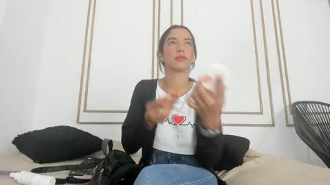 emily_gaviria1 online show from 05.23.26