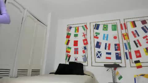 Snapshot of emily_gaviria1 chatting on 07.01.26 emily_gaviria1 online show from 07.01.26