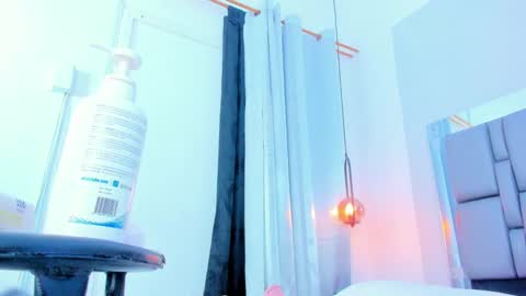 Emi  online show from 01.17.25