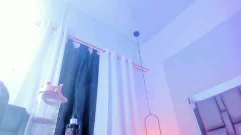 Emi  online show from 03.05.25