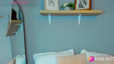 Snapshot of emily_haze chatting on 02.19.25 Emily online show from 02.19.25