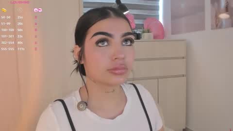 EmilyKenner  Independent model  online show from 10.18.25