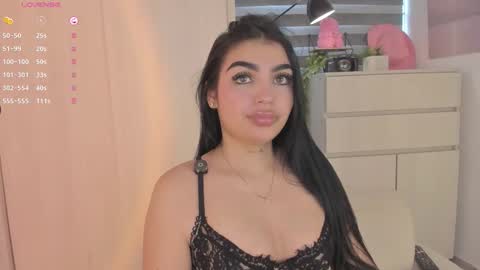 EmilyKenner  Independent model  online show from 10.21.25