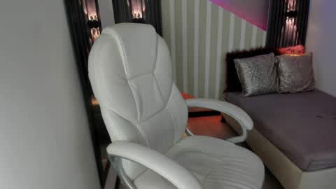 Emily online show from 09.20.25