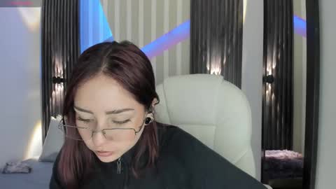 Emily online show from 12.01.25