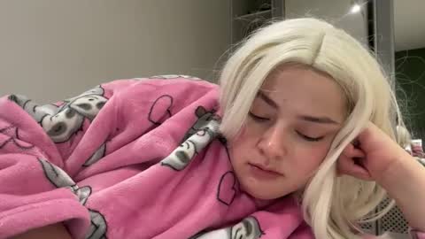 Snapshot of emily_morning_dew chatting on 01.16.26 emily_morning_dew online show from 01.16.26