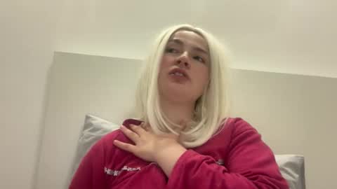 Snapshot of emily_morning_dew chatting on 02.03.26 emily_morning_dew online show from 02.03.26