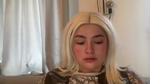 Snapshot of emily_morning_dew chatting on 02.18.26 emily_morning_dew online show from 02.18.26