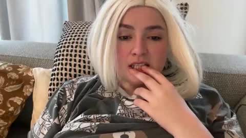 Snapshot of emily_morning_dew chatting on 02.22.26 emily_morning_dew online show from 02.22.26