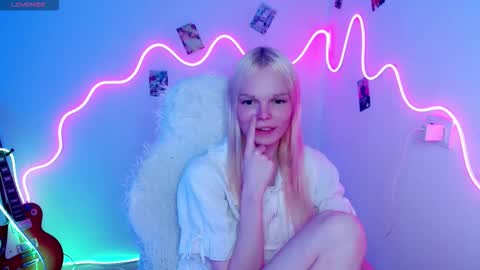 Lia online show from 10.20.25