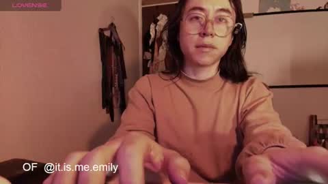 Snapshot of emily_pearl_ chatting on 07.14.26 emily_pearl_ online show from 07.14.26