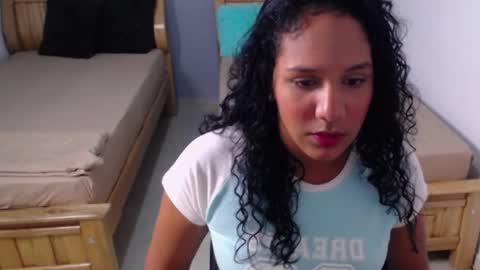 emily_russell_ online show from 09.16.25