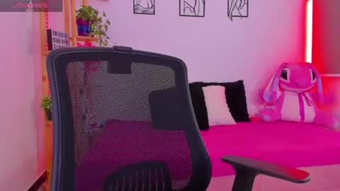 Emily online show from 05.04.26