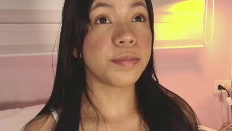 Snapshot of emily_sweett12 chatting on 10.18.25 Emily online show from 10.18.25