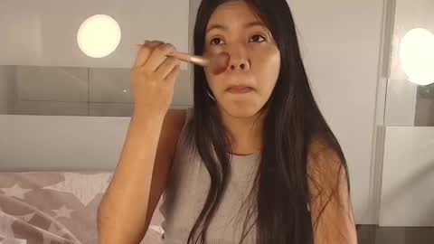 Snapshot of emily_sweett12 chatting on 11.11.25 Emily online show from 11.11.25