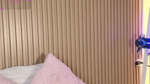 Emily online show from 04.04.26