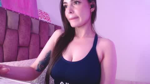 emily_w2 online show from 02.21.25