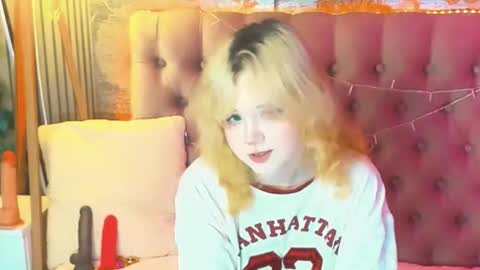 Baby Emelli online show from 05.21.26