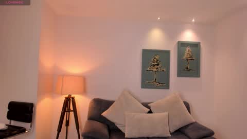 Emily Carter online show from 02.02.26