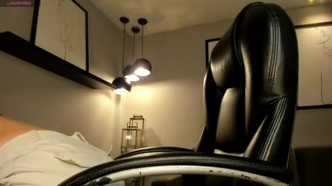 Emily Carter online show from 05.23.26