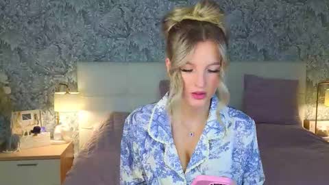 emilydancee online show from 11.07.25