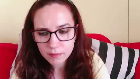 Snapshot of emilyhotflirt chatting on 07.14.26 Emily online show from 07.14.26