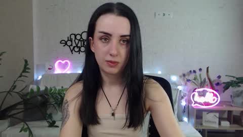 Emyli online show from 02.18.25