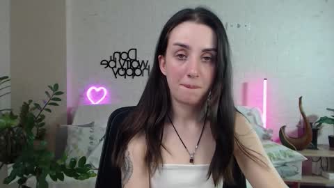 Emyli online show from 03.05.25