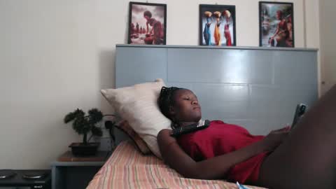 Emilly online show from 02.19.25