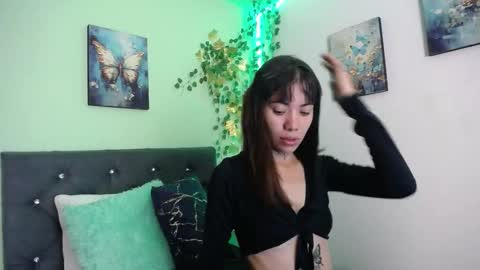 Emily online show from 10.04.25