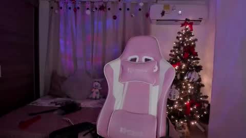 EMILY online show from 01.08.25