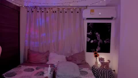 EMILY online show from 01.24.25