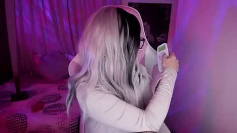 EMILY online show from 02.03.25