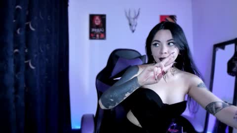  Emily Support me to have 100 likes plx online show from 11.05.25