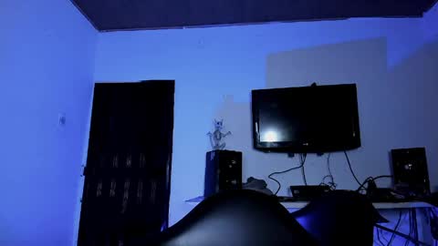  Emily Support me to have 100 likes plx online show from 04.17.26