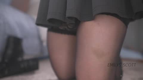 Snapshot of emilys_scott chatting on 05.18.26 Emy online show from 05.18.26