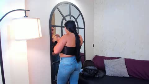 Emily Thyson online show from 09.24.25