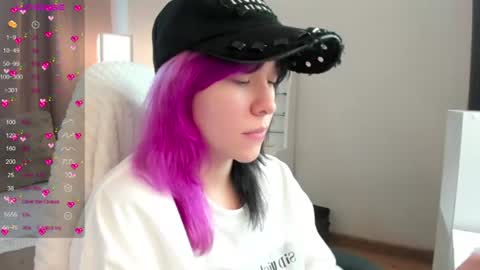 Snapshot of emilytrase chatting on 06.30.26 Betty online show from 06.30.26