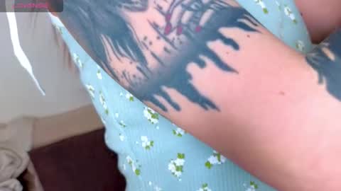 Snapshot of emilytrays chatting on 02.08.26 Emily wish-list online show from 02.08.26