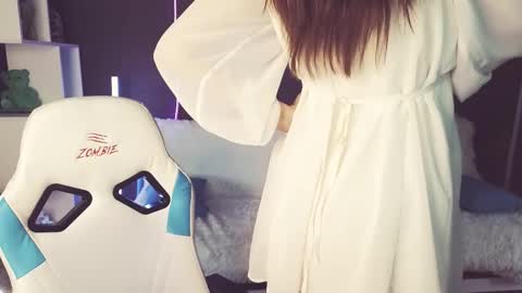 Emily online show from 09.27.25