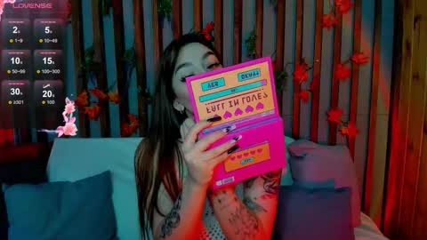 Emily online show from 11.21.25